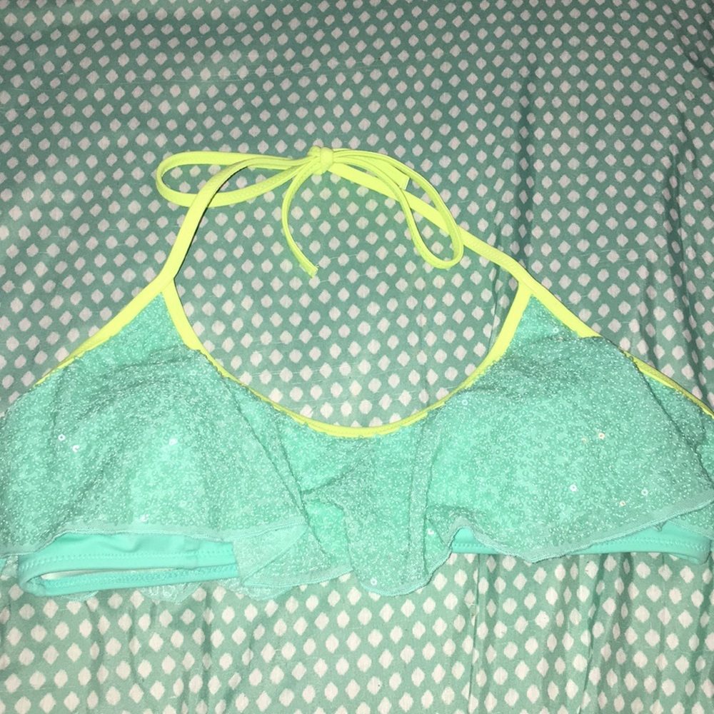 Victoria’s Secret bathing suit top